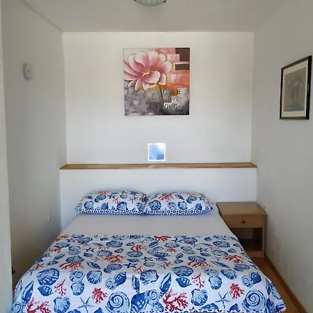 Apartmán With A Parking Space Smrika, Kraljevica - 14812 Šmrika